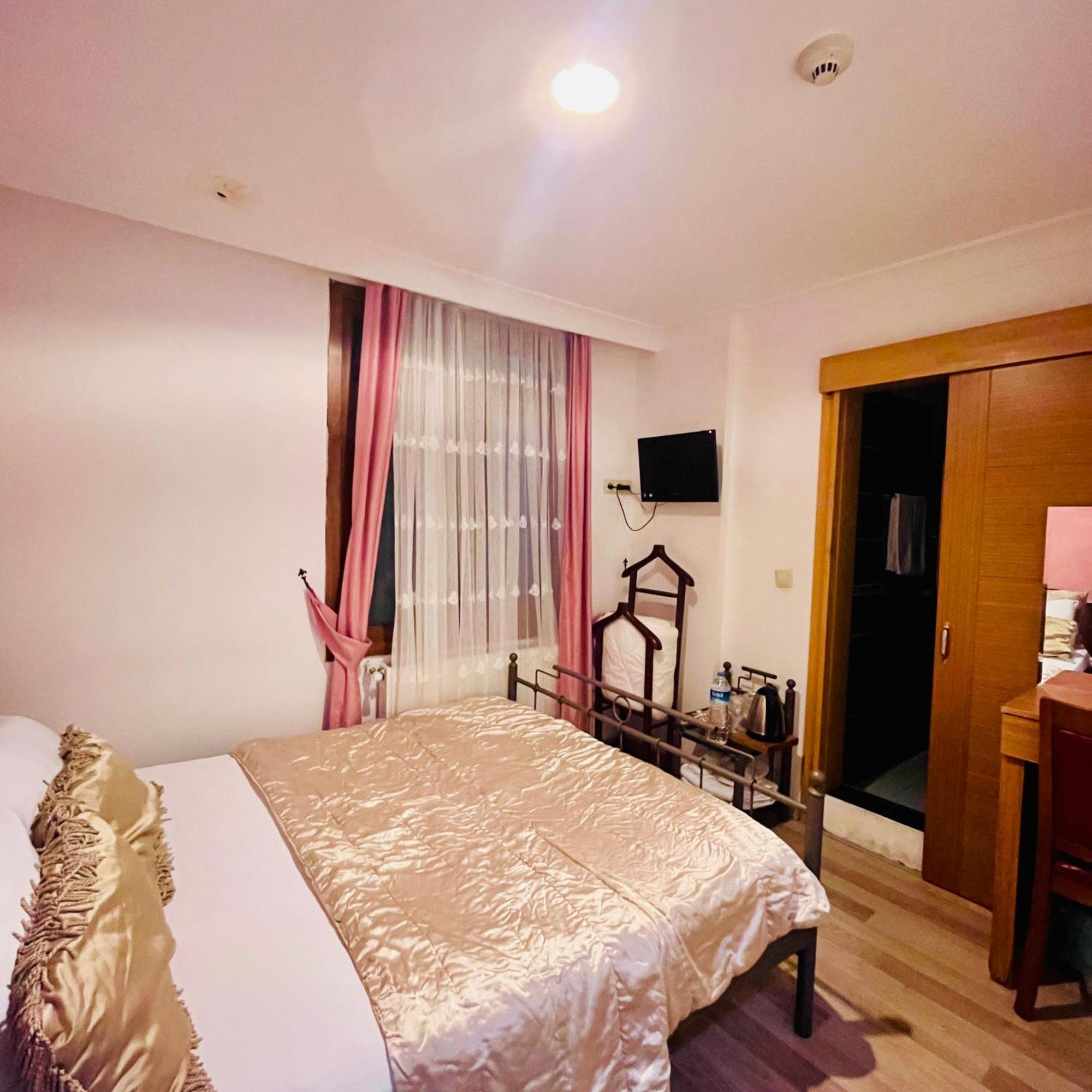 By Sukru Hotel Adalar Extérieur photo